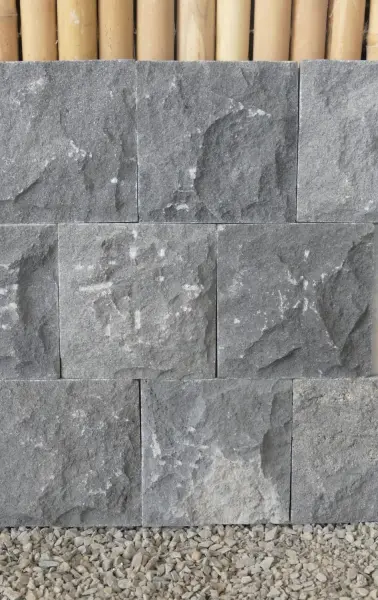Product image 1 of the product “Black Lava Stone Wall tiles,Quality for export market, Size 20 x 20 cm (0,04m²) Price per 1 m² / 25pcs. ”